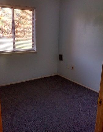 5th image of 42 Eton Way #43