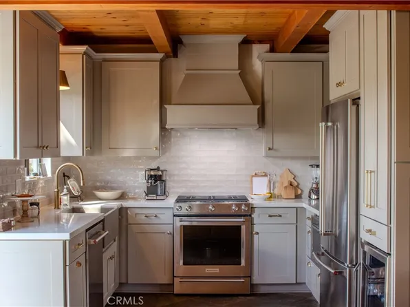 1007 White Mountain Dr, Big Bear City, CA 92314