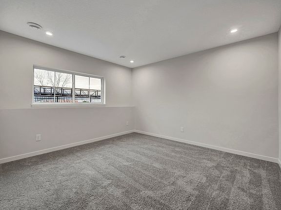 Lower Level Recreation Room