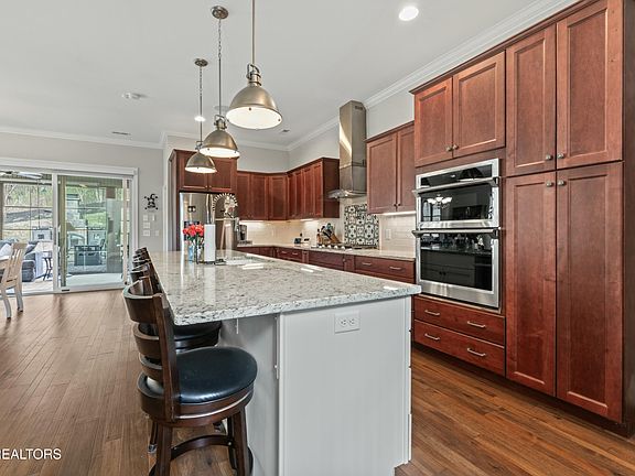 5th image of 9317 Kayak Ln