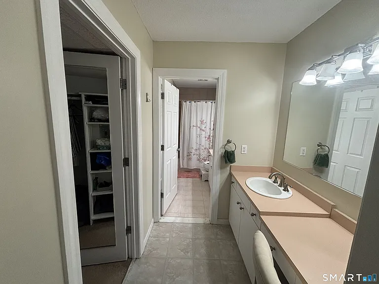 15 Highland St #202 — Photo 9