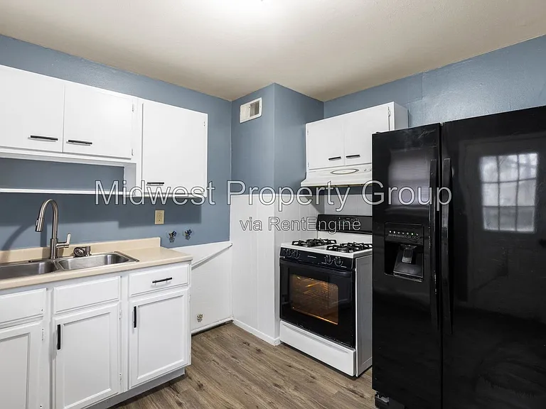 1432 E Pitman Ave — Photo 4