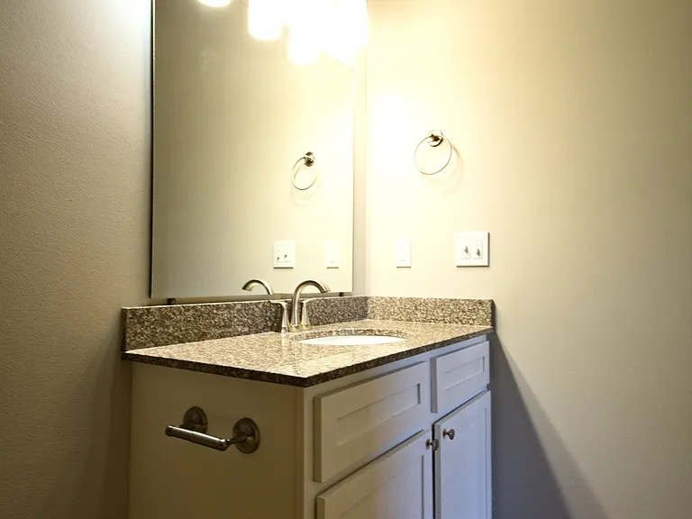 Hayden Place Apartments — Photo 21