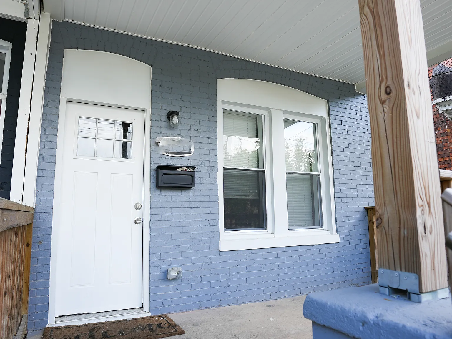 3 bed, 1.5 bath, $1,900 — Photo 2