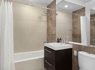 212 W 72nd St #5E, New York, NY 10023