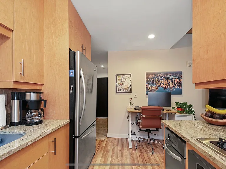 101 Broad St #4G — Photo 8