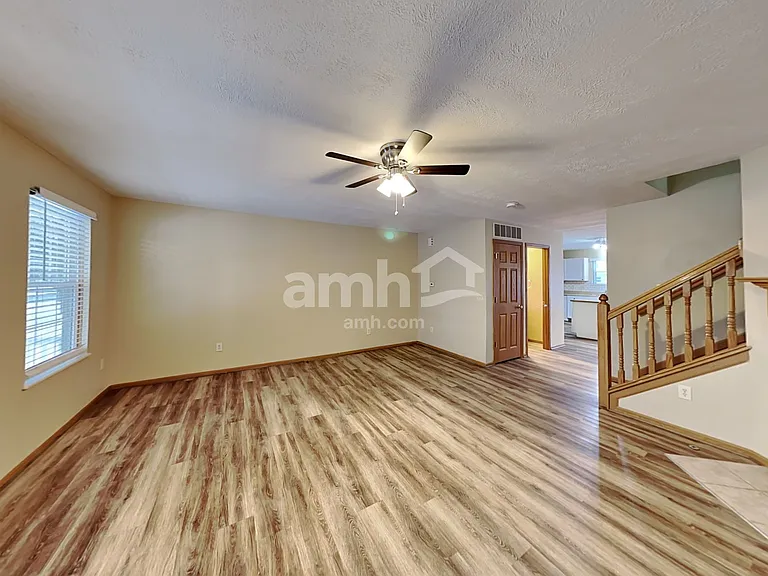 353 W Hunters Dr — Photo 7