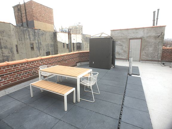 2nd image of 23 Jones St APT 19