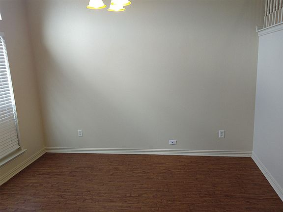 2nd image of 625 Bristlecone Dr