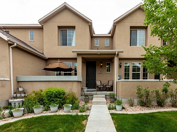 3rd image of 497 E Frost Ln
