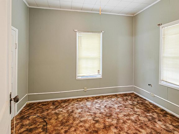 4th image of 1201 N McLeansboro St