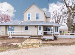 257 E 8th Rd, Dana, IL 61321