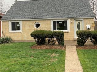 11045 Azalea Dr, Pittsburgh, PA 15235