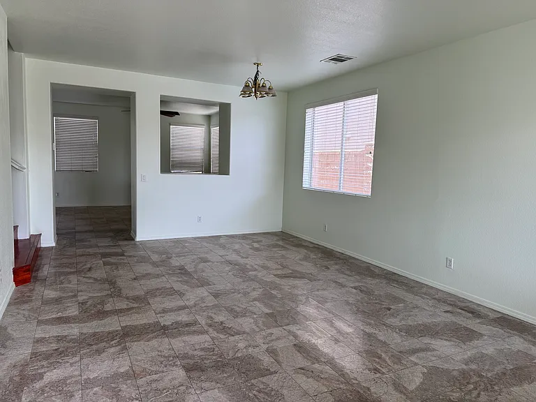 5773 Carolinas Ln — Photo 2
