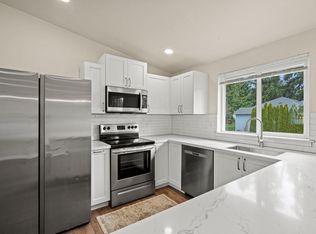7215 112th St E, Puyallup, WA 98373