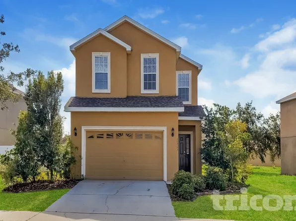 10763 Carloway Hills Dr, Wimauma, FL 33598