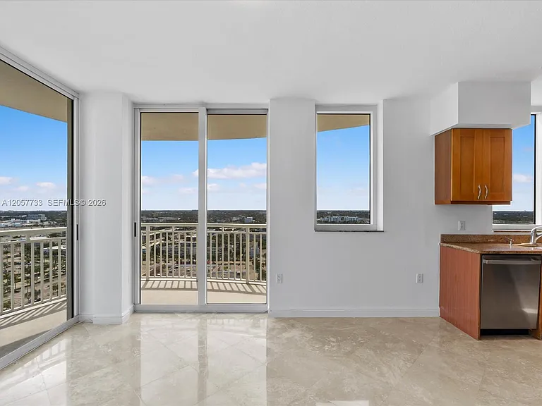 1745 E Hallandale Beach Blvd #2007W — Photo 20