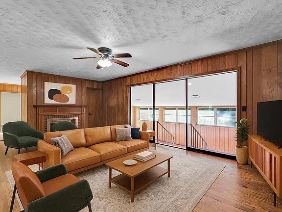 4th image of 3823 Maid Marion Ln