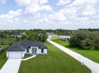 2918 24th St W, Lehigh Acres, FL 33971