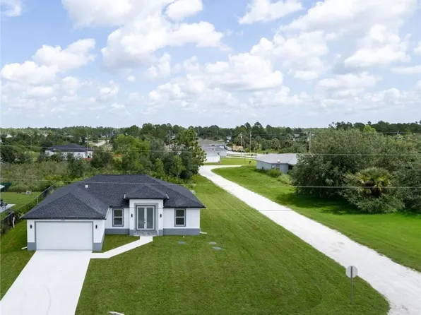 2918 24th St W, Lehigh Acres, FL 33971