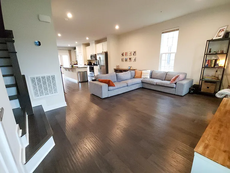 719 Sky Bridge Dr — Photo 11