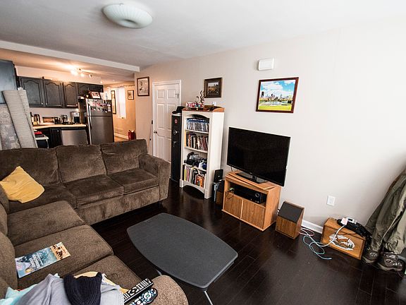 4th image of 2516 Josephine St #1