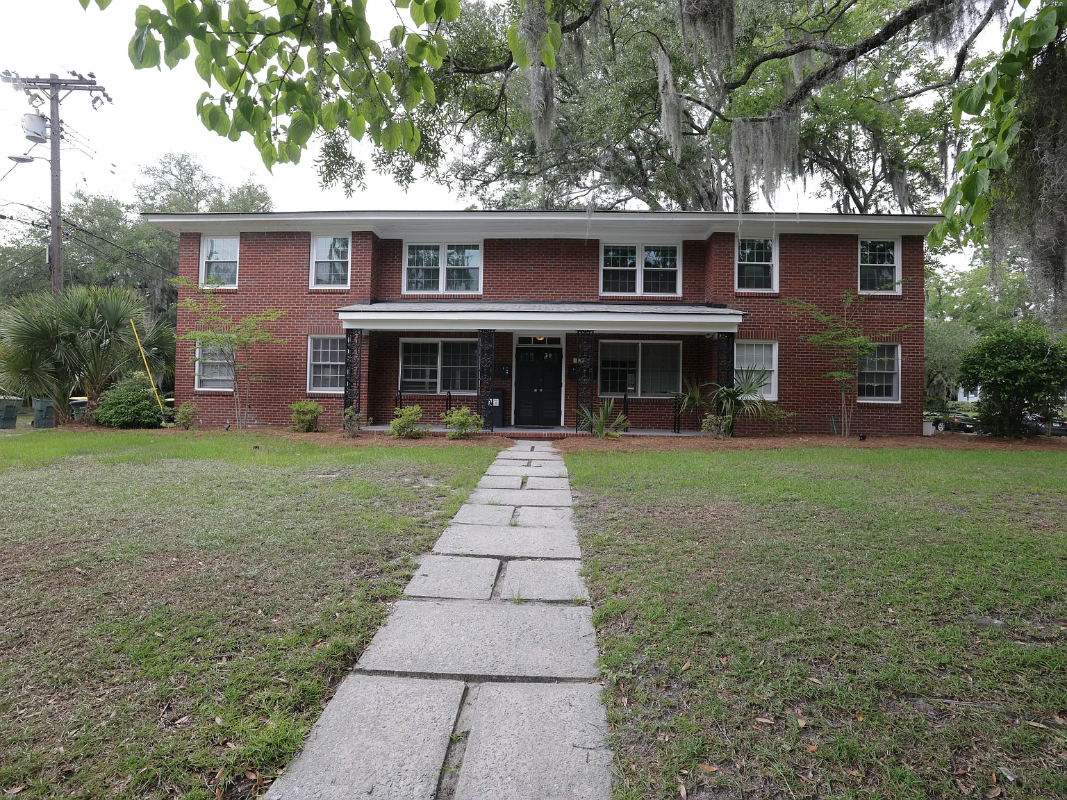 2 bed, 964 sqft, $1,900 — Photo 2