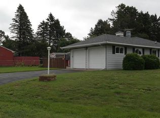 2164 Hillcrest Dr, Duluth, MN 55811