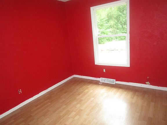 4th image of 10198 Lehman St