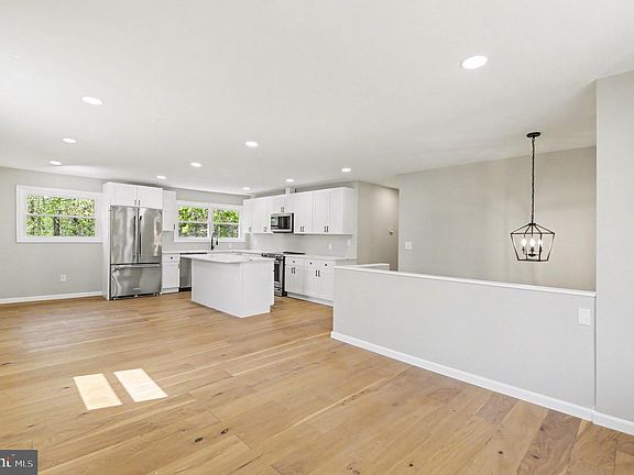 5th image of 3010 Marlin Dr