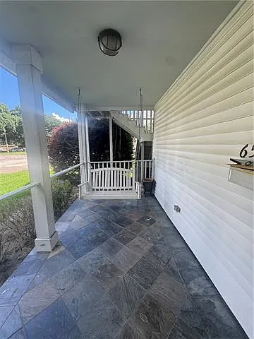 6552 Milne Blvd — Photo 2