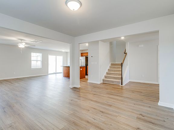 4th image of 23 Ozark Dr