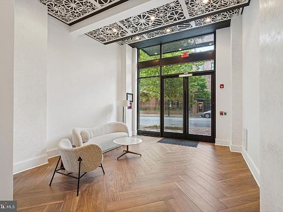 2nd image of 1312 King St #307