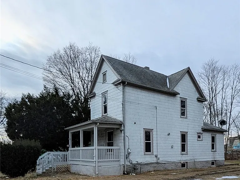 315 Sullivan St — Photo 2