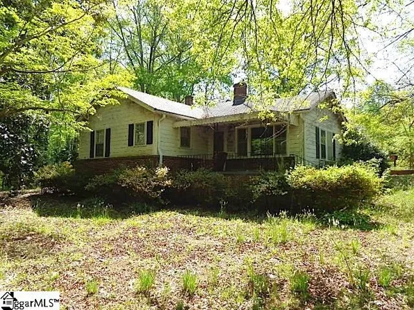 9305 New Cut Rd, Campobello, SC 29322