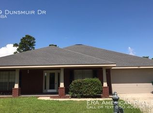 2829 Dunsmuir Dr, Navarre, FL 32566