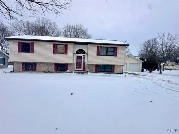 23 Locust Ave, Cortland, NY 13045