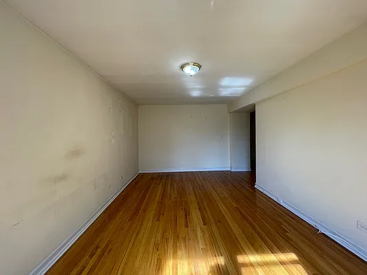 Rented by Queens Apartments Realty LLC | media 7