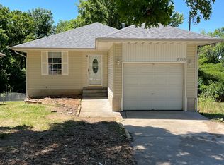 506 E Robertson St, Ozark, MO 65721