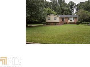2946 Whisperwood Trl, East Pt, GA 30344