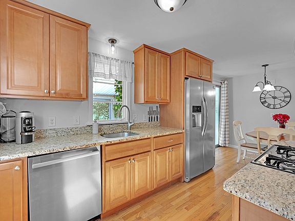 5th image of 25 Pullard Rd