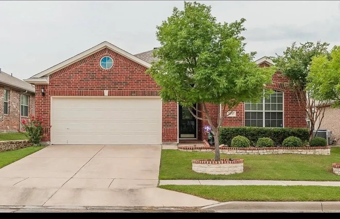 3 bed, 1790 sqft, $2,350 — Photo 1