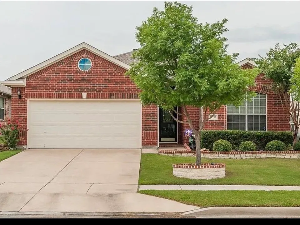 14717 Eaglemont Dr