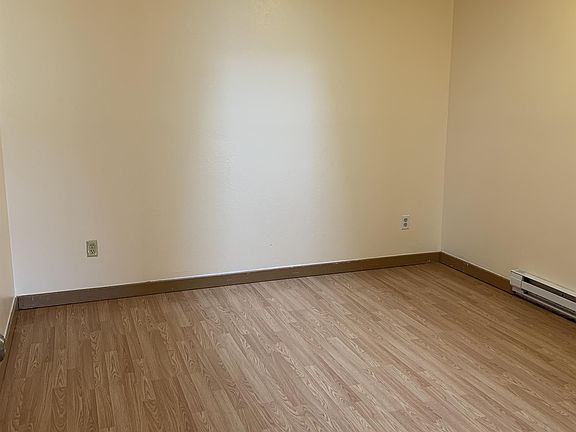 4th image of 528 Lincoln St #13-1
