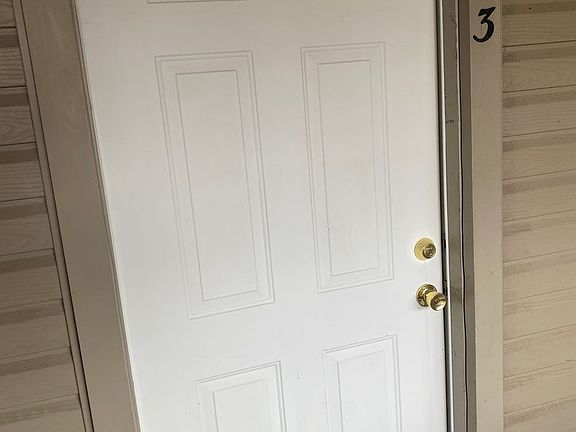 2nd image of 617 S 6th St Unit 23