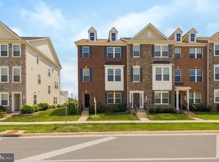 25654 Pleasant Valley Rd, Chantilly, VA 20152