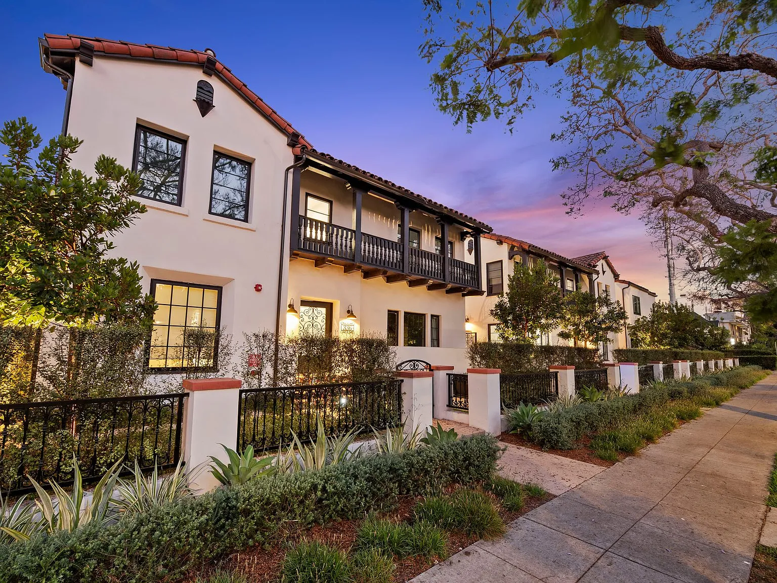 TALA Residences at Oakhurst — Photo 4