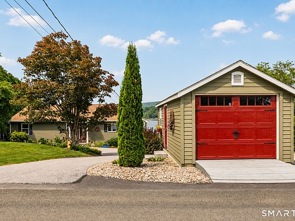 3rd image of 346 Westside Road