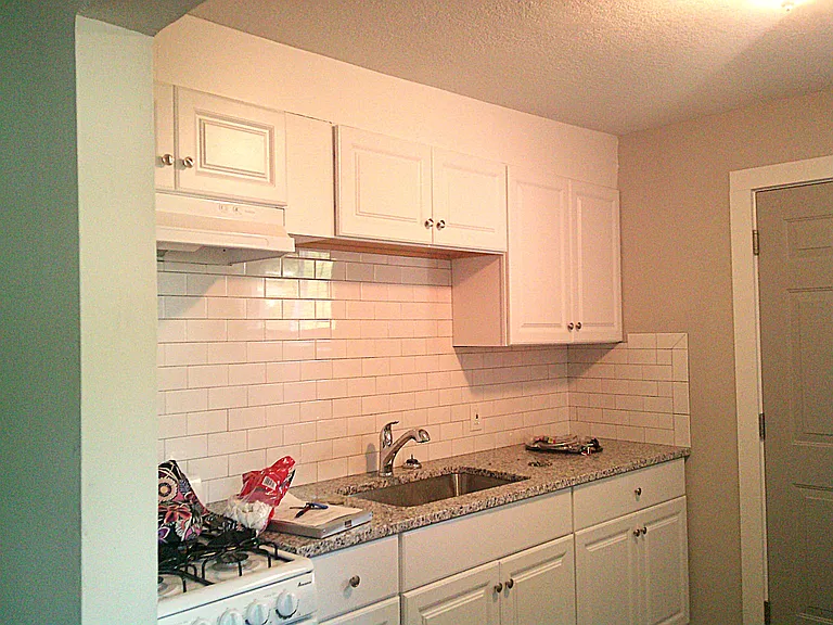 1603 W 22nd Ter — Photo 3