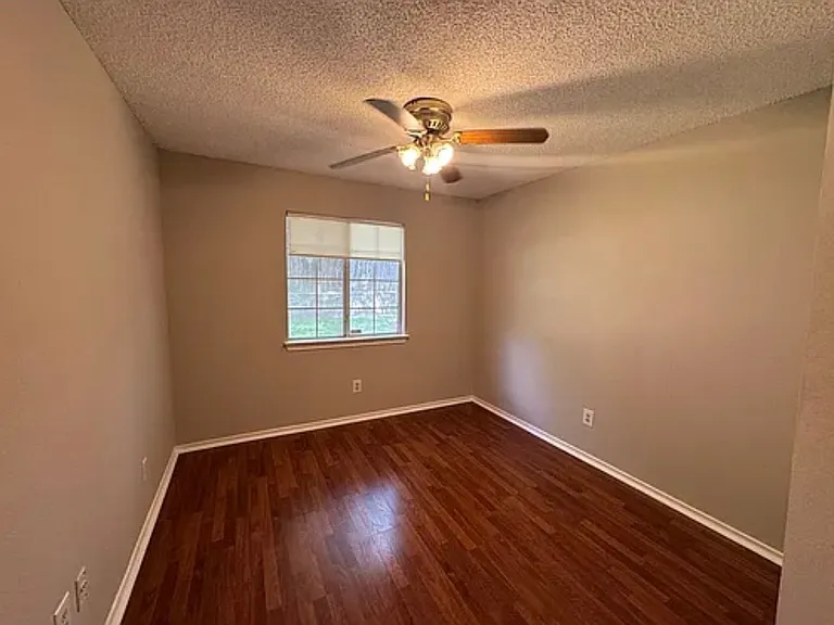 7416 Bear Lake Dr — Photo 10
